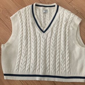 Aritzia Sunday Best Sweater Vest